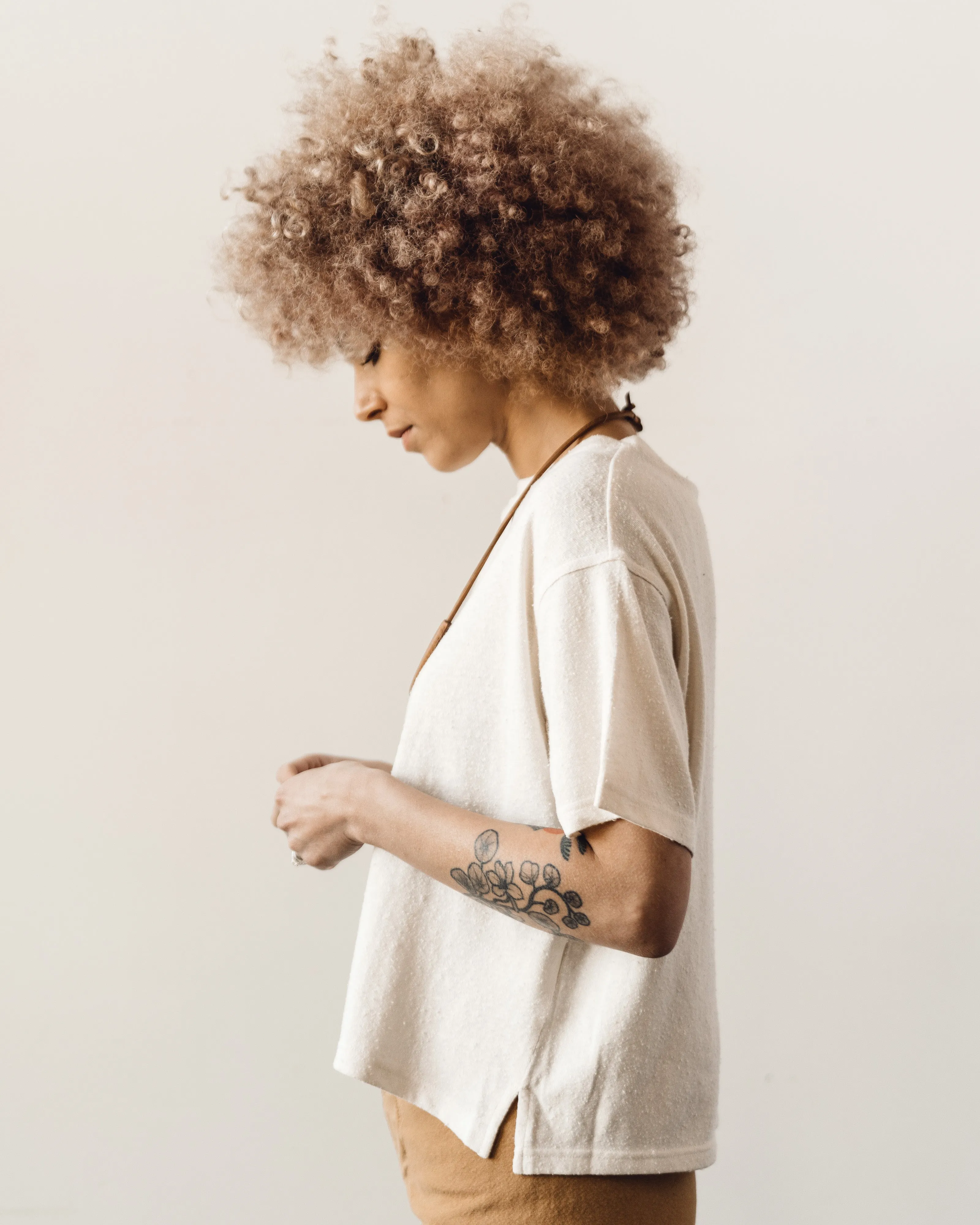 7115 Signature Textured Linen Tee, Off-White