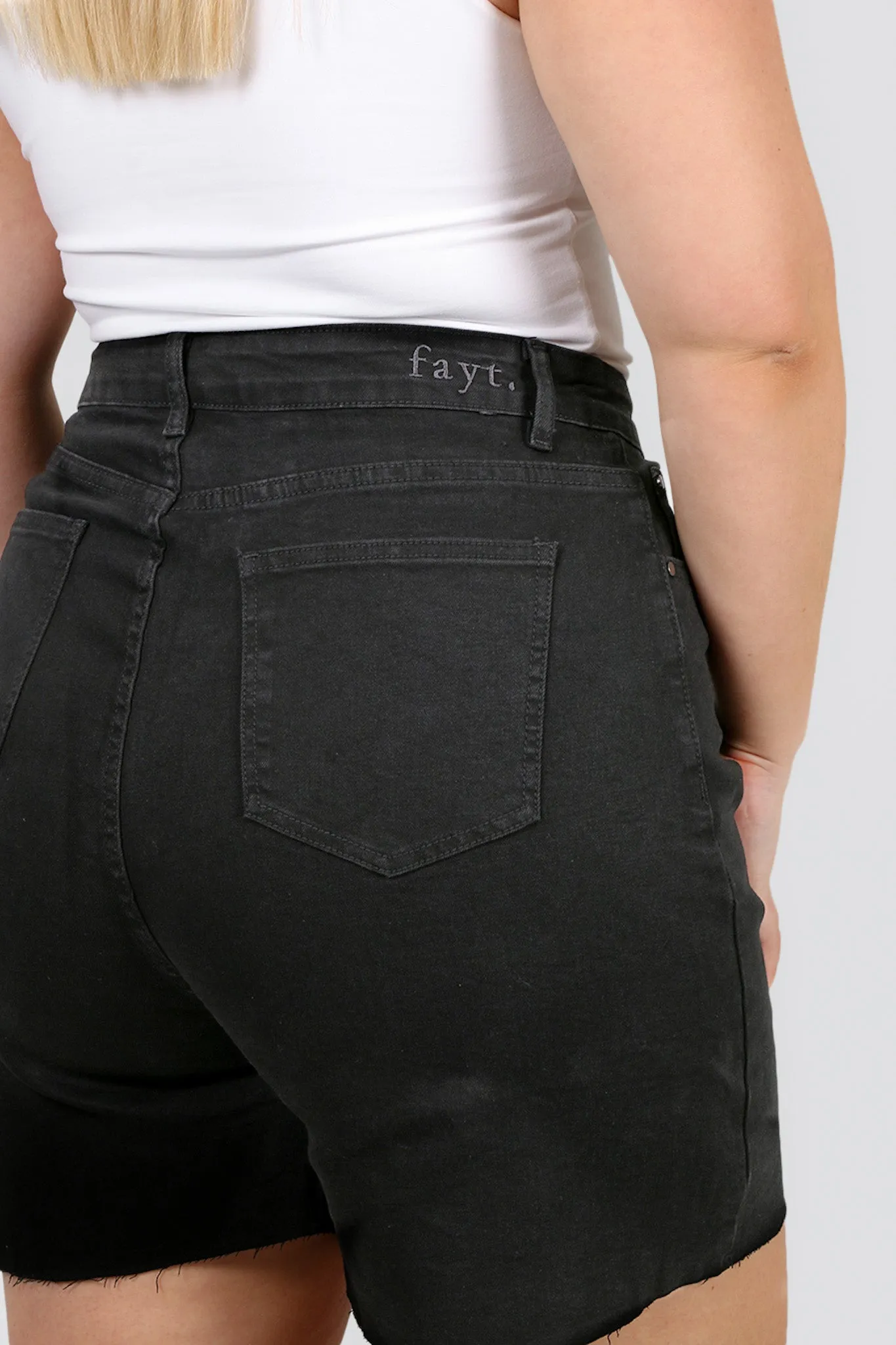 JAGGER DENIM SHORT BLACK WASH