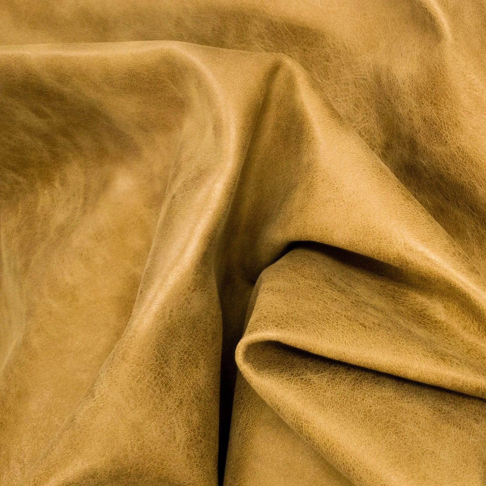 Micro-Nubuck Metallic, 3-10 Sq Ft, 1-4 oz, Lamb Hides