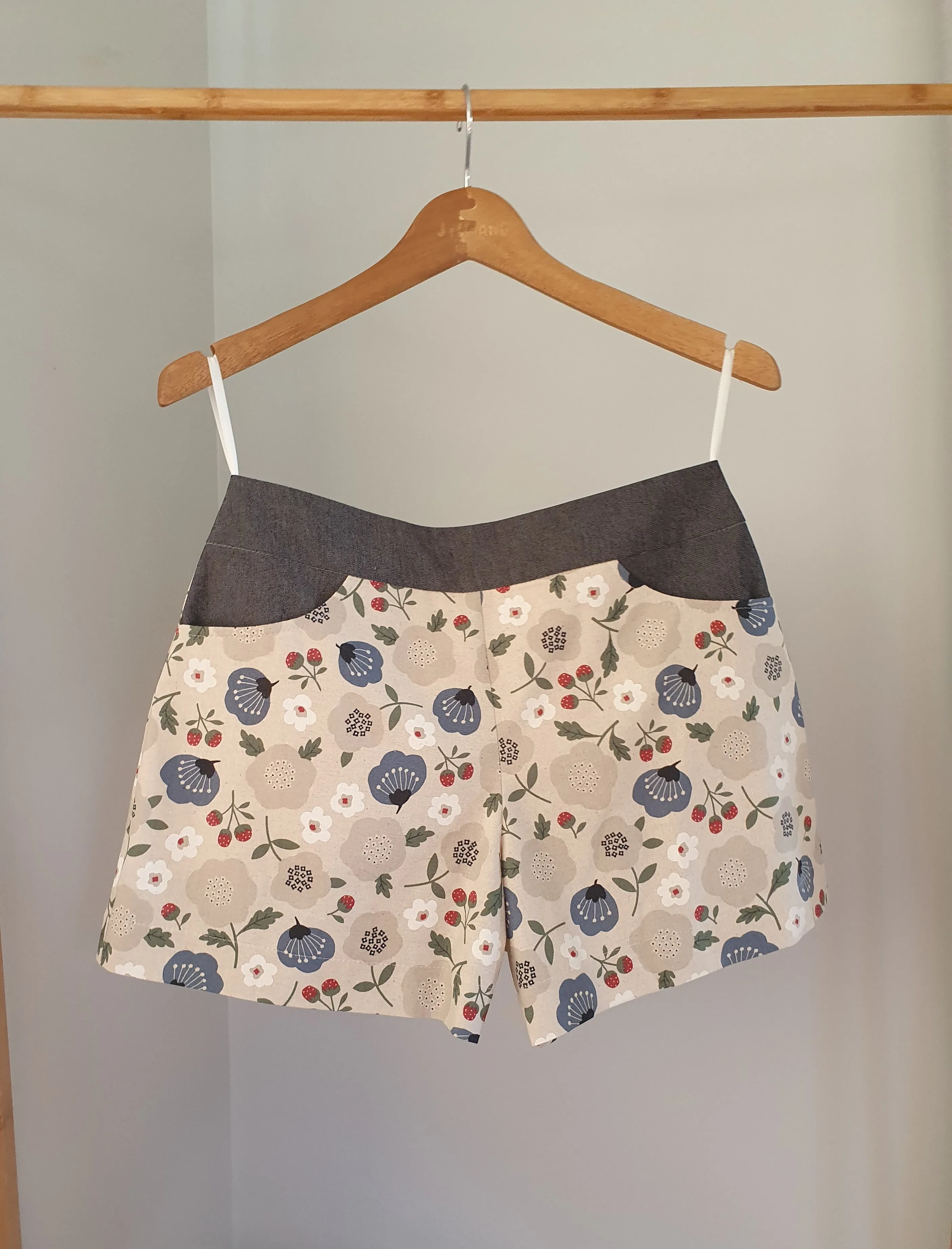 Naturale Zen Shorts