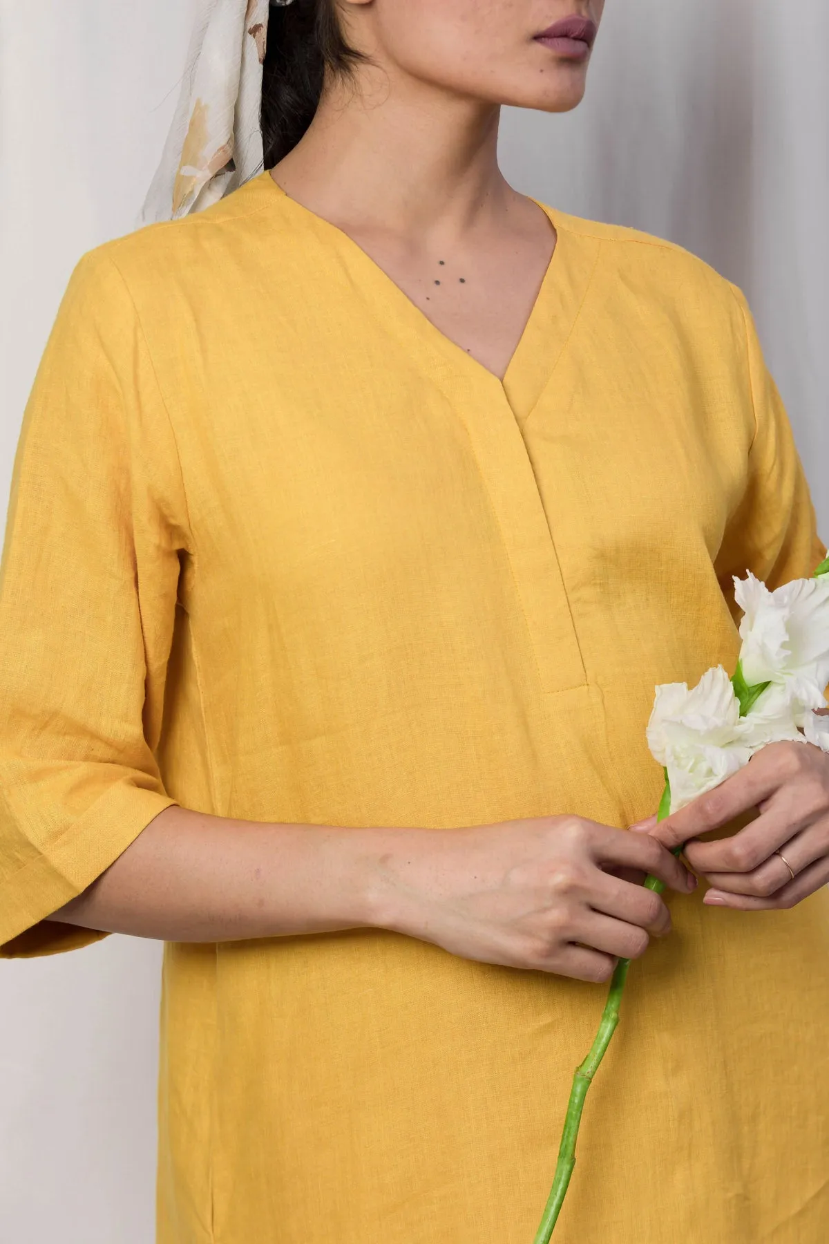 Rhea Linen Kurta and Pants Set - Yellow