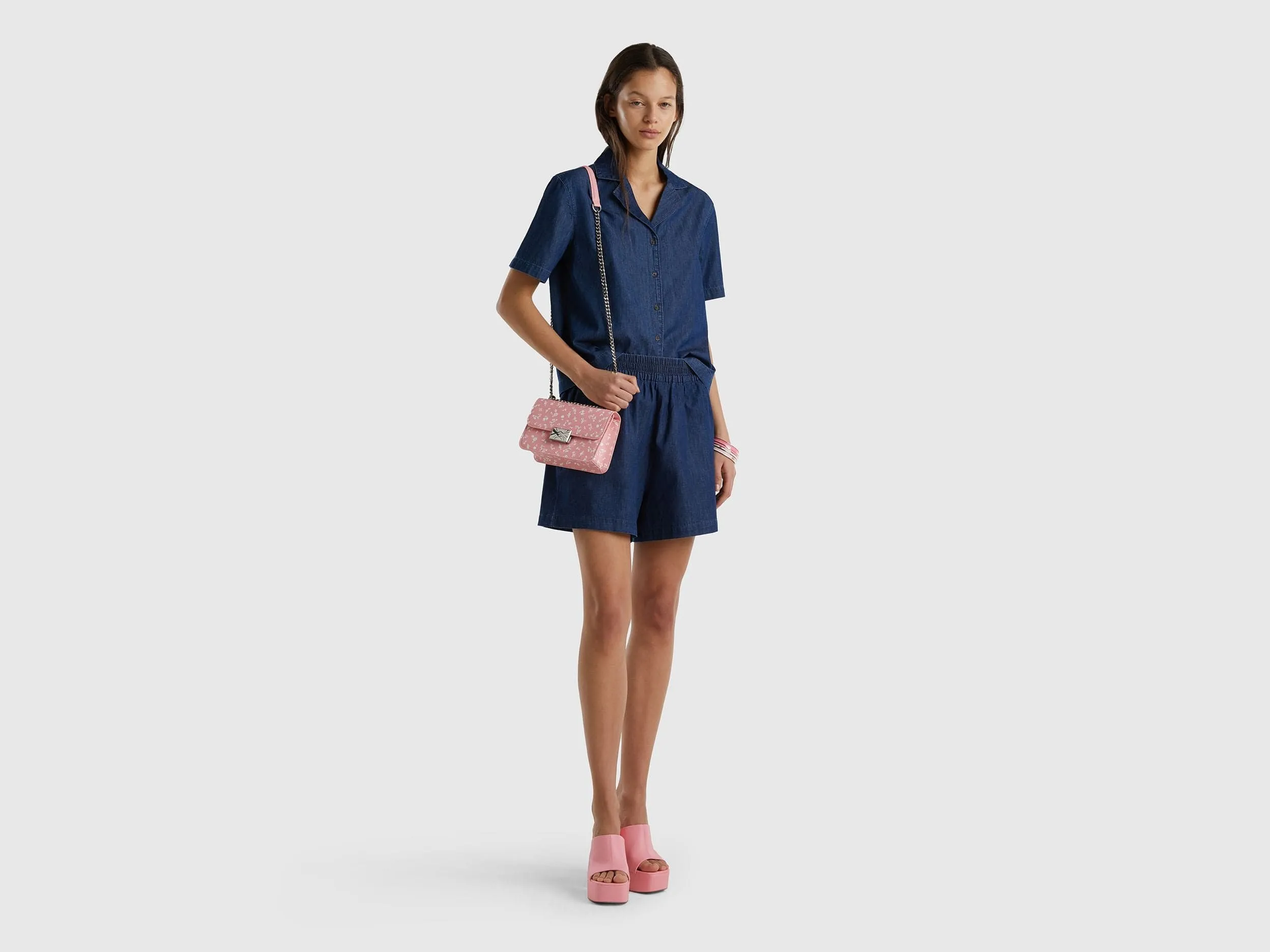 Shorts in chambray